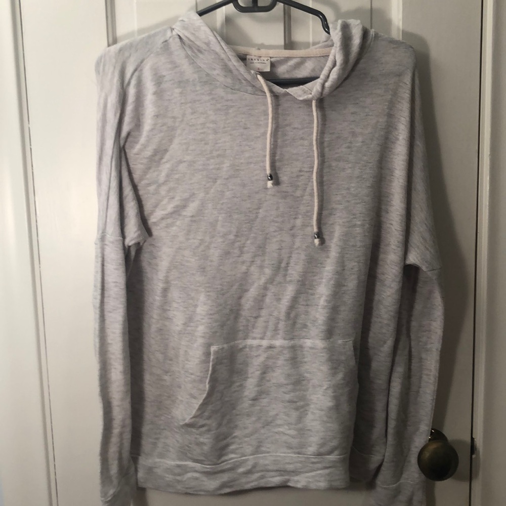 Thin light gray oversized soft sweatshirt